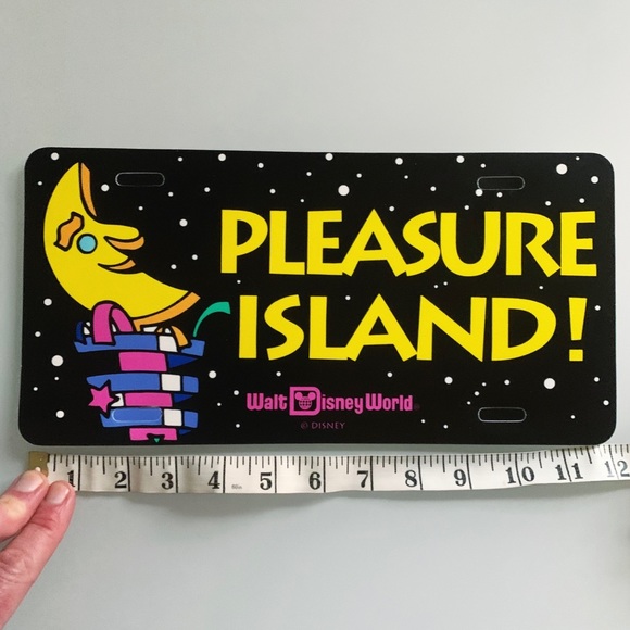 Disney’s Pleasure Island License Plate Decal (original) - Picture 4 of 15